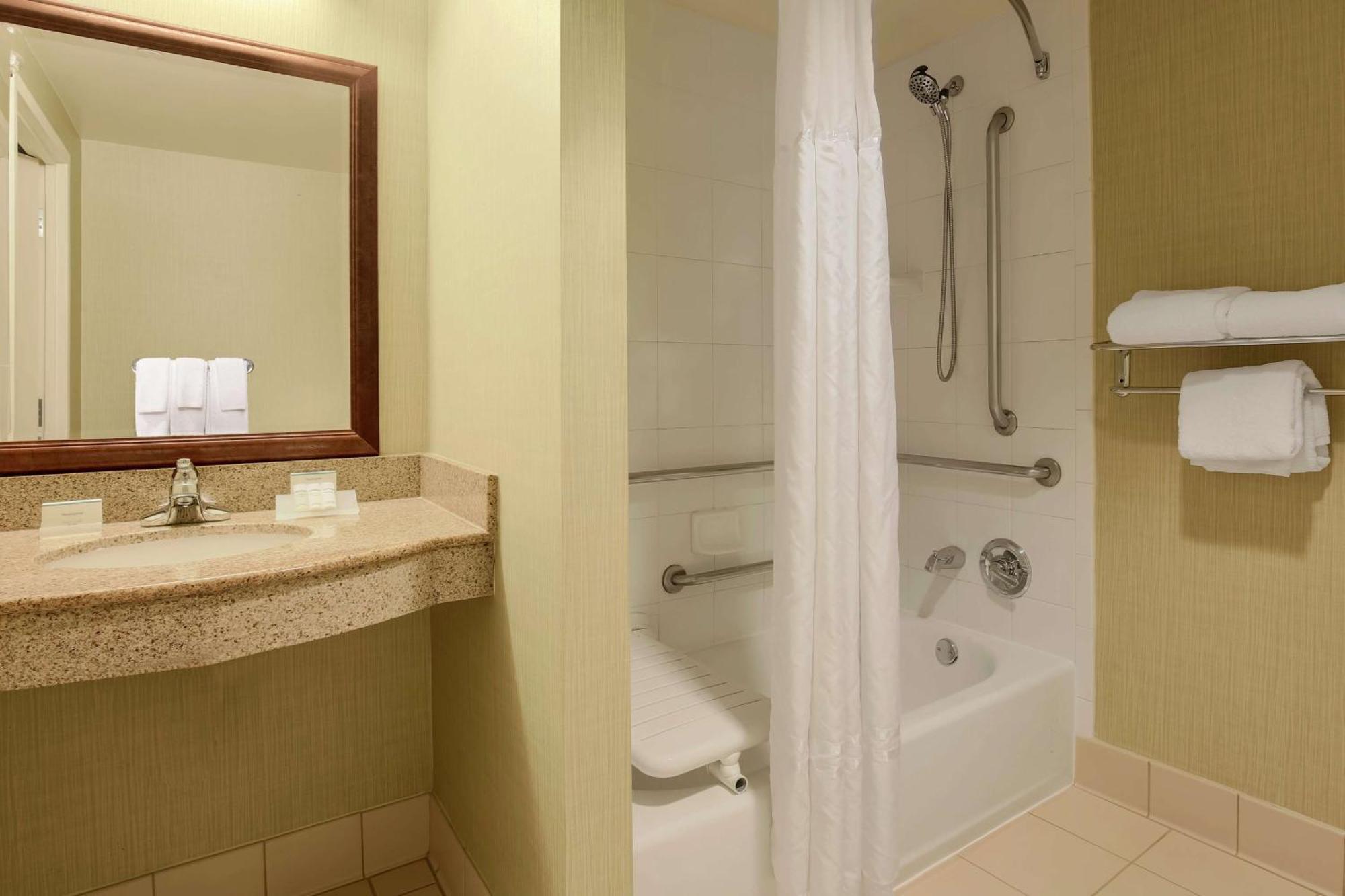 Hilton Garden Inn Chicago/Midway Airport Bedford Park Zewnętrze zdjęcie