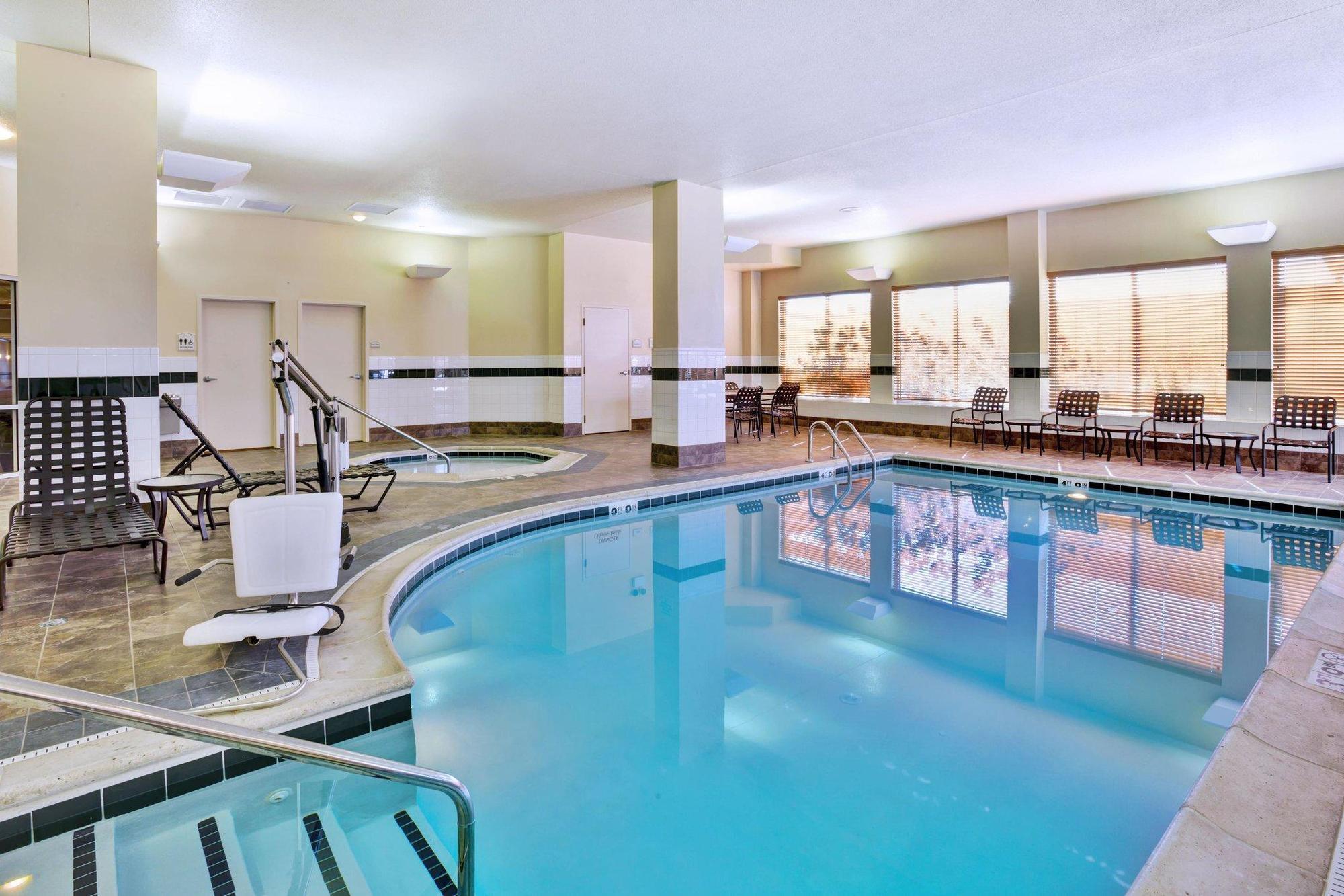 Hilton Garden Inn Chicago/Midway Airport Bedford Park Zewnętrze zdjęcie